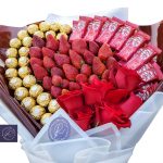 ⁦فراولة و كيت كات⁩ - الصورة ⁦2⁩