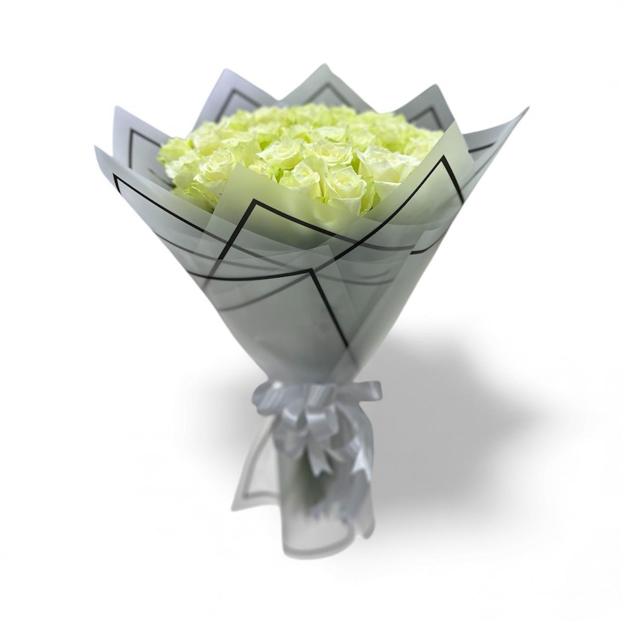 2025/12/1000381581-1.jpg White Elegance – 40 Premium Imported White Roses - Image 1