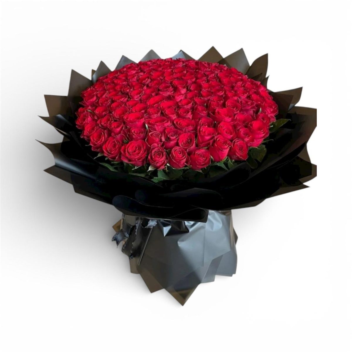 A bouquet of 100 imported red roses – a luxurious bouquet for Valentine's Day