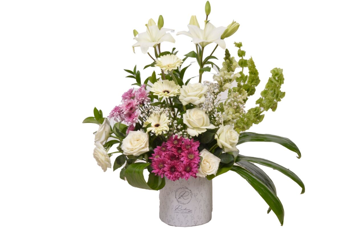 Pure Elegance Box" – White Lily & Rose Arrangement - Image 3